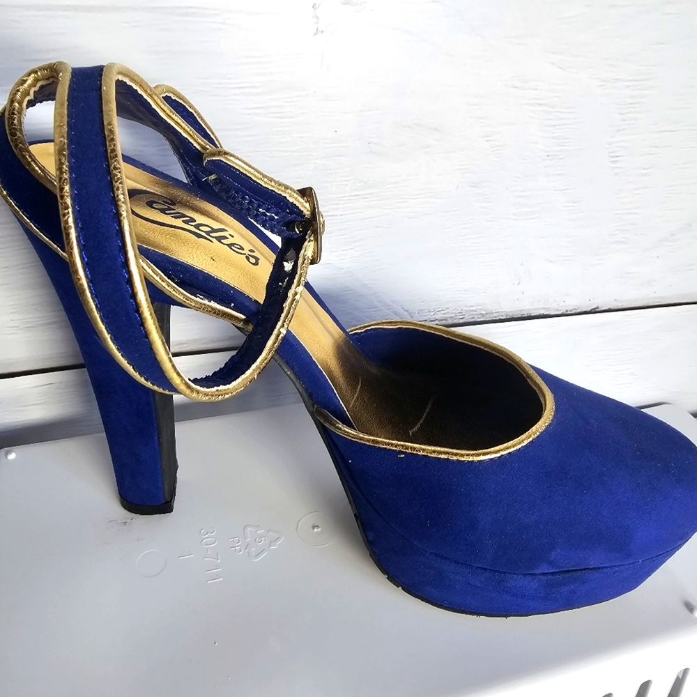 Candies Blue Faux Suede 5 Inch Platform Heels Size 7 M With Gold Trim - Picture 8 of 11